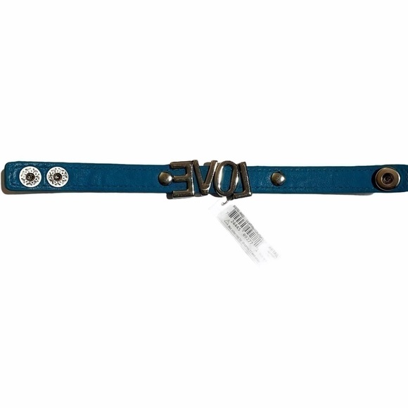 BCBGENERATION NWT (Holiday Gift/Stocking Stuffer) Blue Faux Leather bracelet ❤️ - Picture 3 of 4